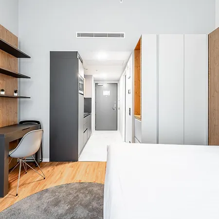 City Pop Prague Aparthotel 4* Praga